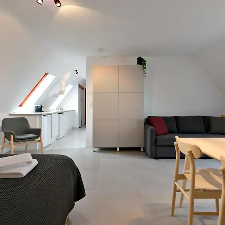 Huswell - Cozy And Roomy With A Homely Feel *