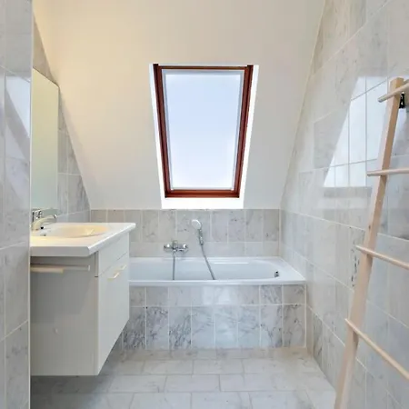 Huswell - Cozy And Roomy With A Homely Feel * De Haan